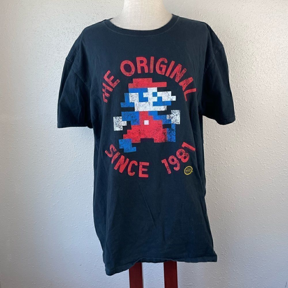 Nintendo The Original Mario Since 1981 T-Shirt Size XL